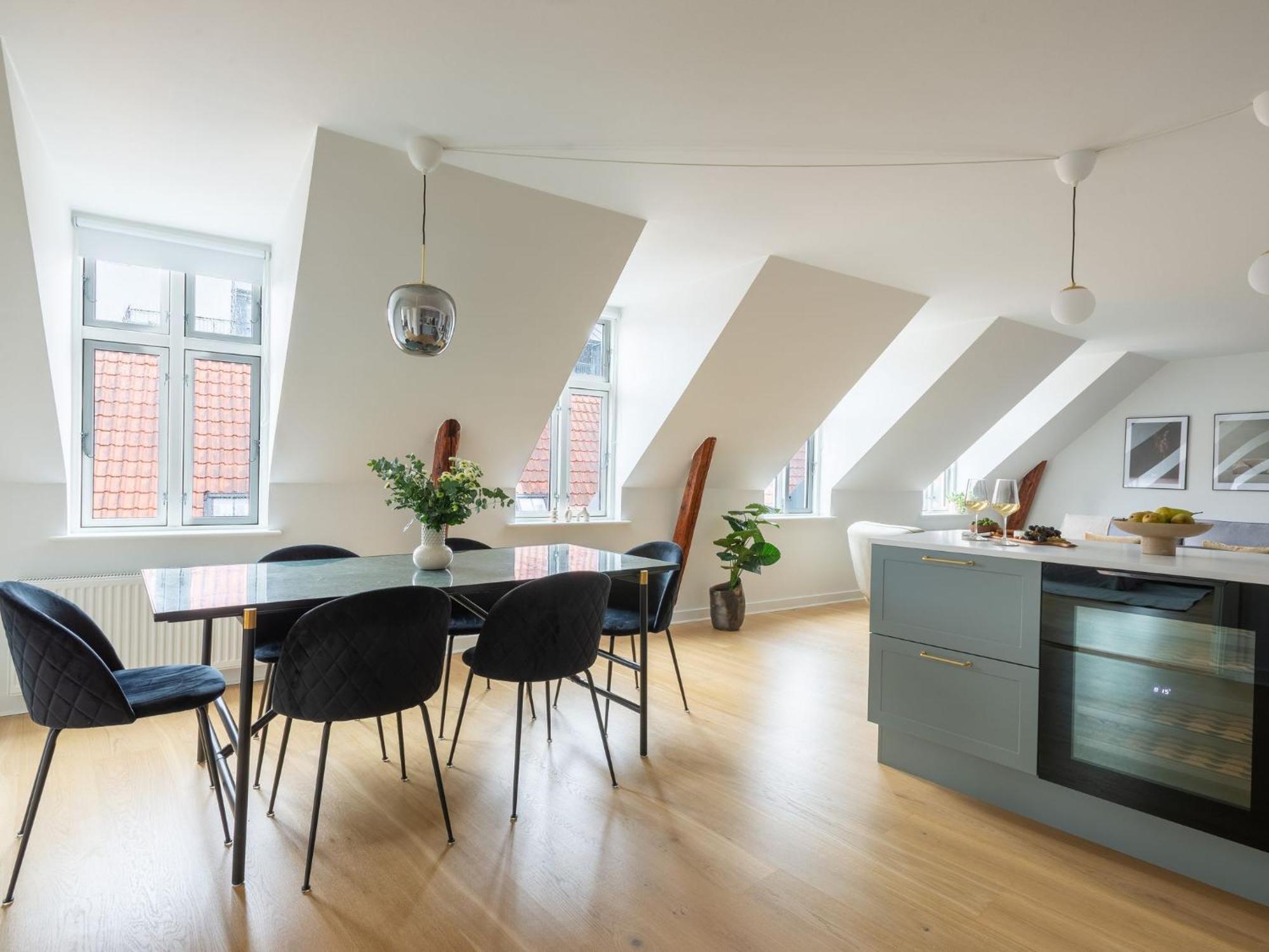 Sanders Leaves - Two-bedroom With Shared Roof-top Terrace Lejlighed København