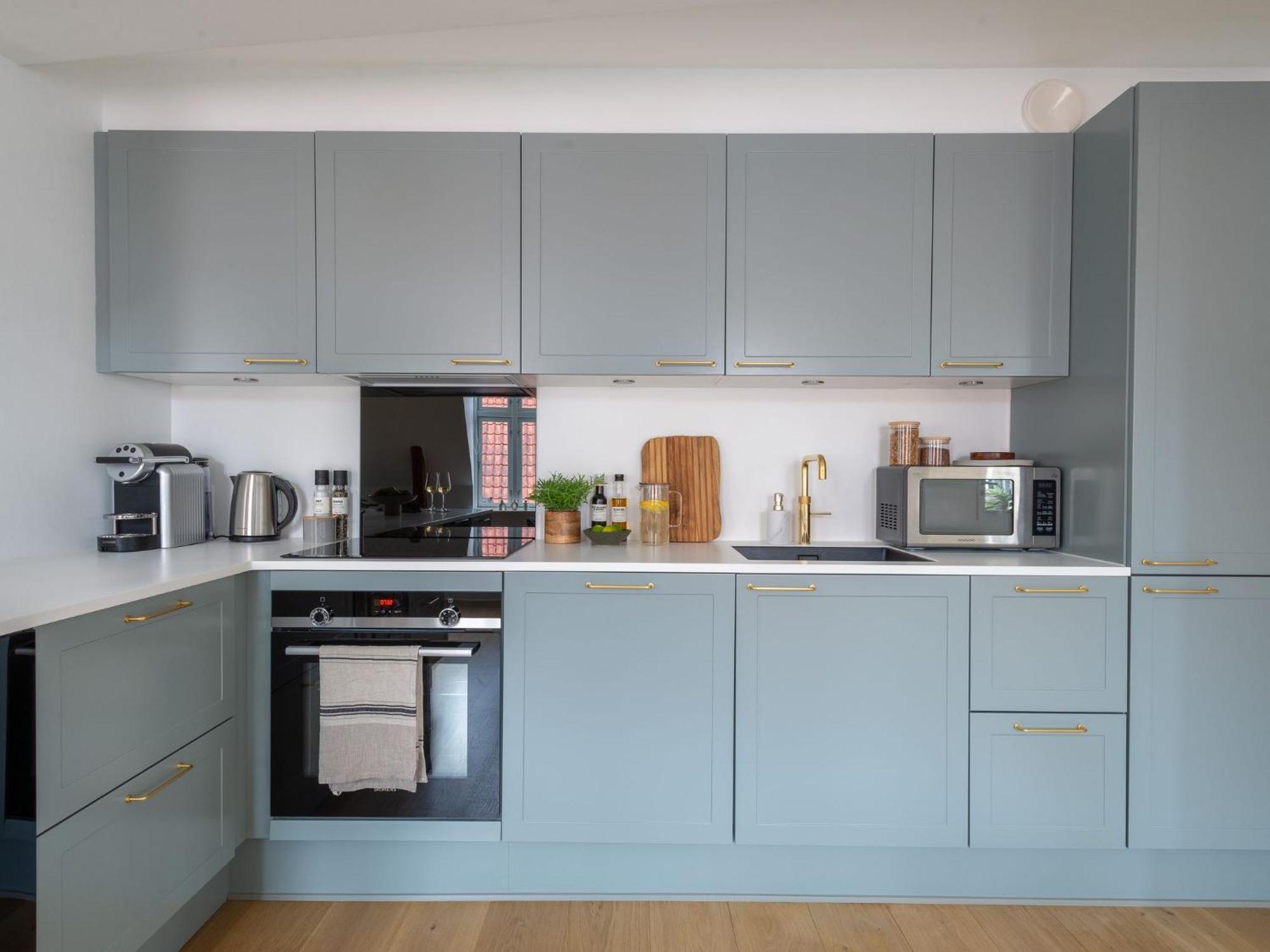 Sanders Leaves - Two-bedroom With Shared Roof-top Terrace