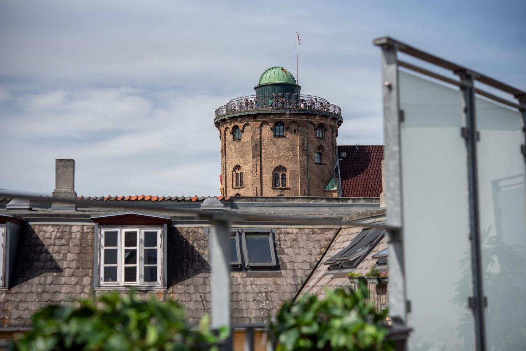 Sanders Leaves - Two-bedroom With Shared Roof-top Terrace
